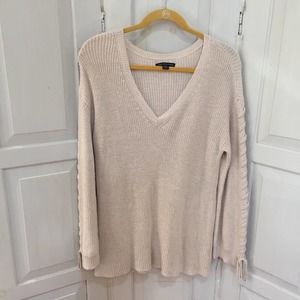 American Eagle Pullover Sweater